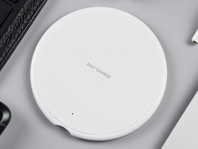 PBI-01 — Carregador sem fio para carregar seu celular sem cabos. Basta colocar seu telefone