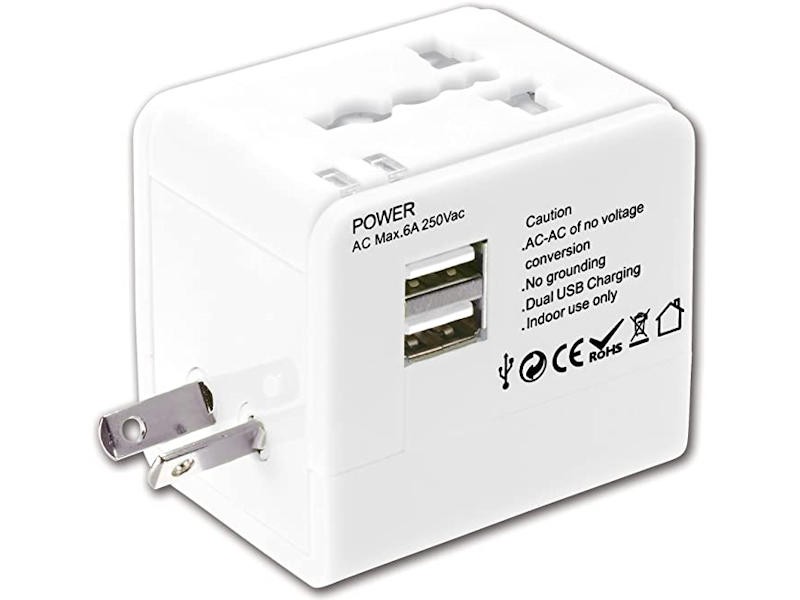 UNI-TRAVEL — ALL IN ONE: Includes the four most common global plug configurations and two ports.