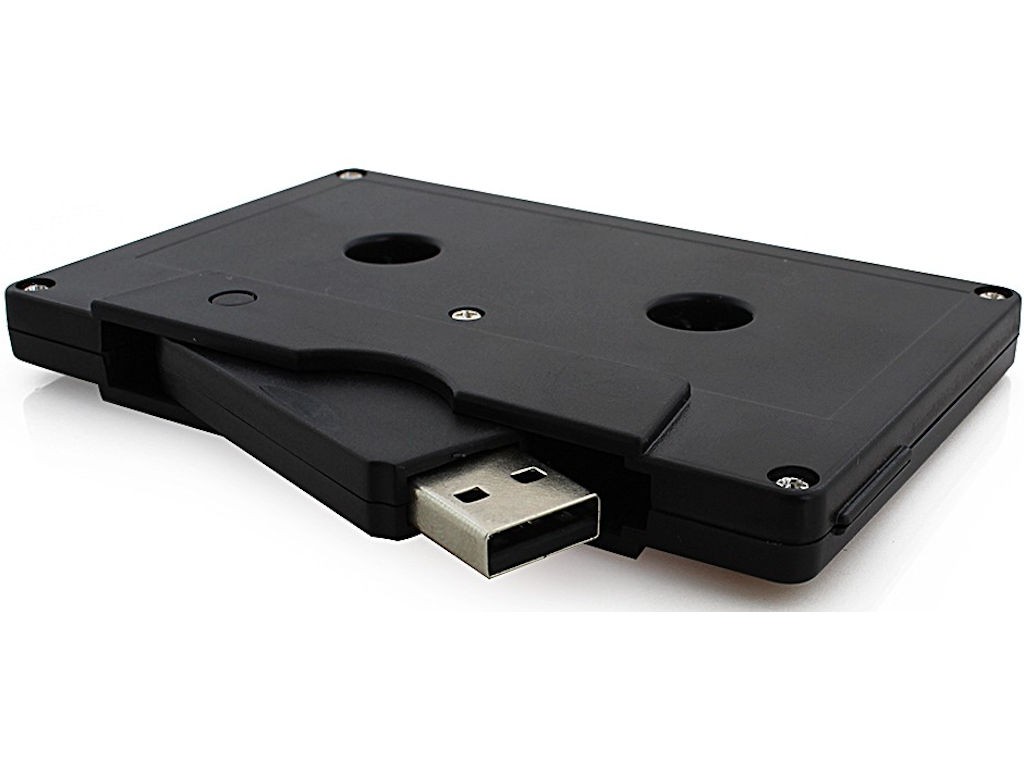 WGS-CASSETTE — Cassette tape-shaped model. It can be personalized with a sticker, pretending to be